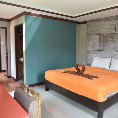 The Palm Delight Lodge Джомтьен Экстерьер фото