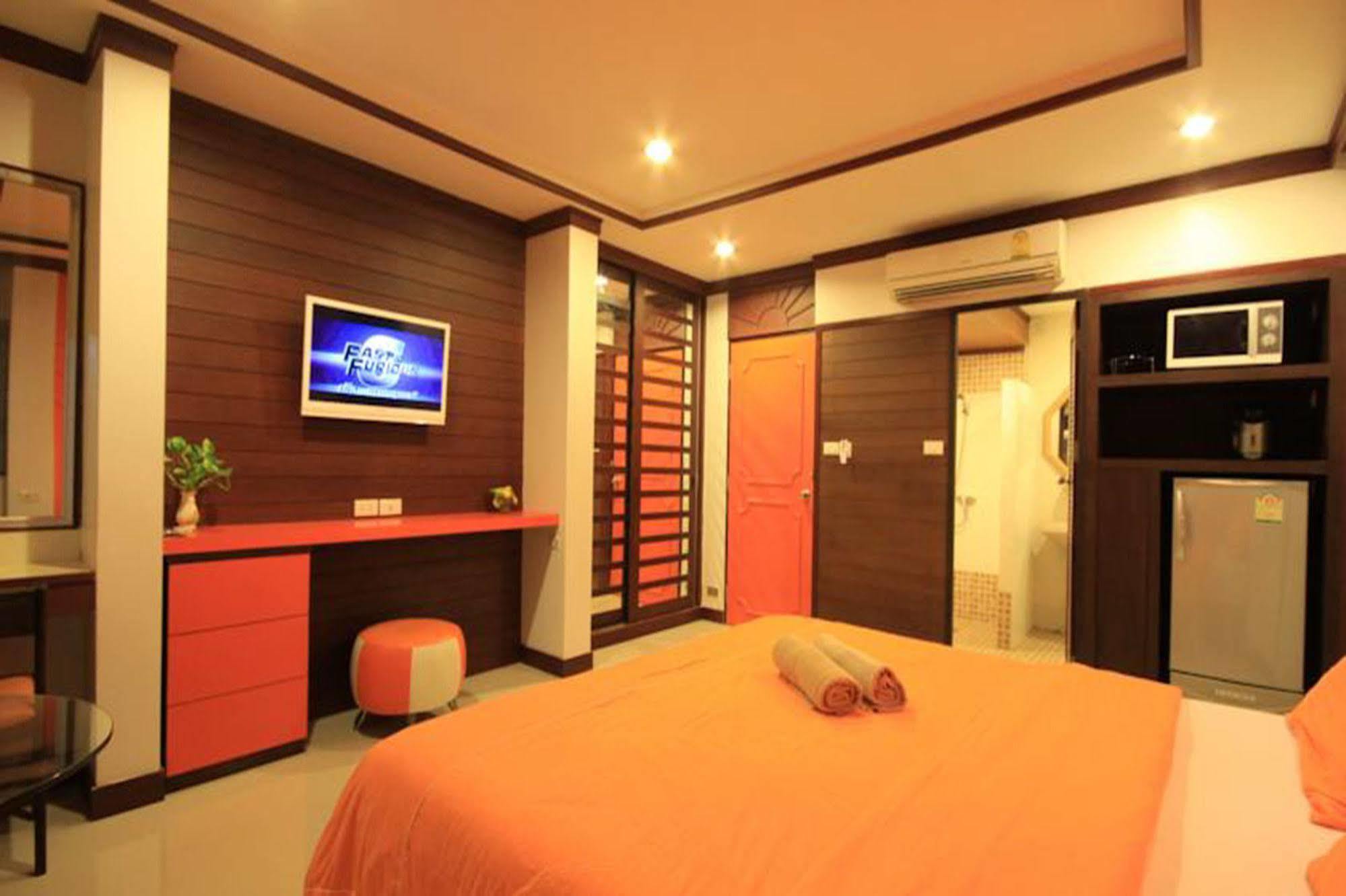 The Palm Delight Lodge Джомтьен Экстерьер фото