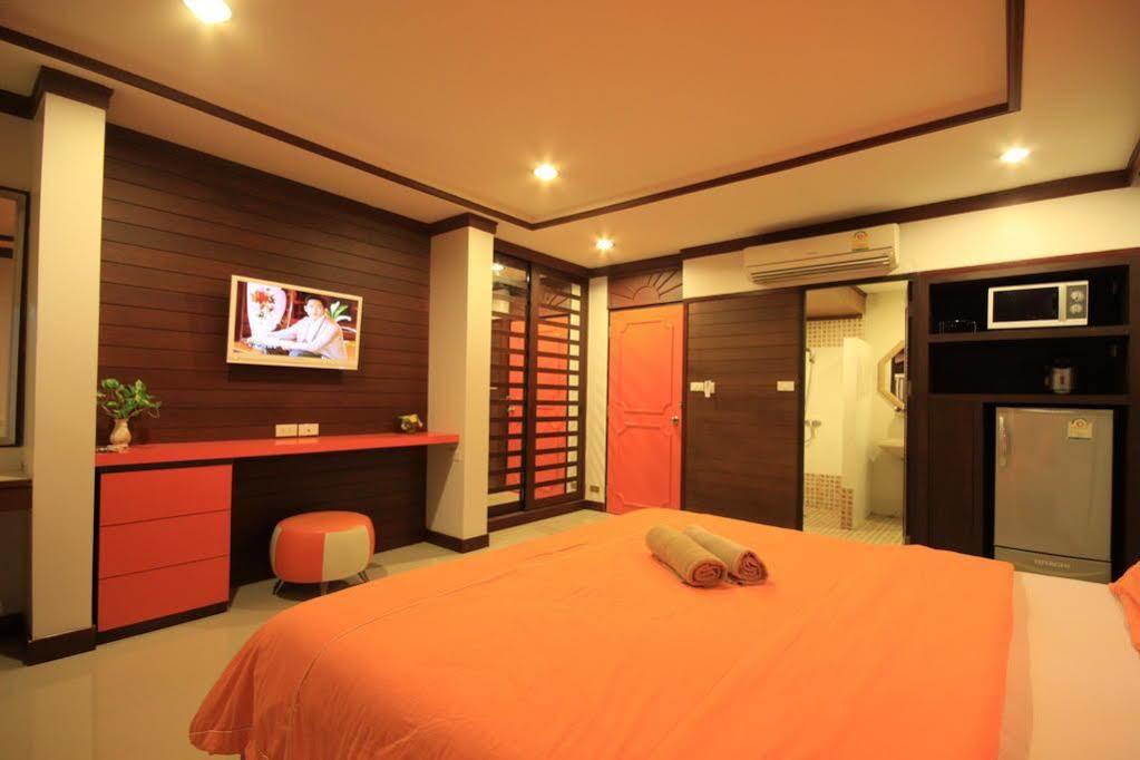 The Palm Delight Lodge Джомтьен Экстерьер фото