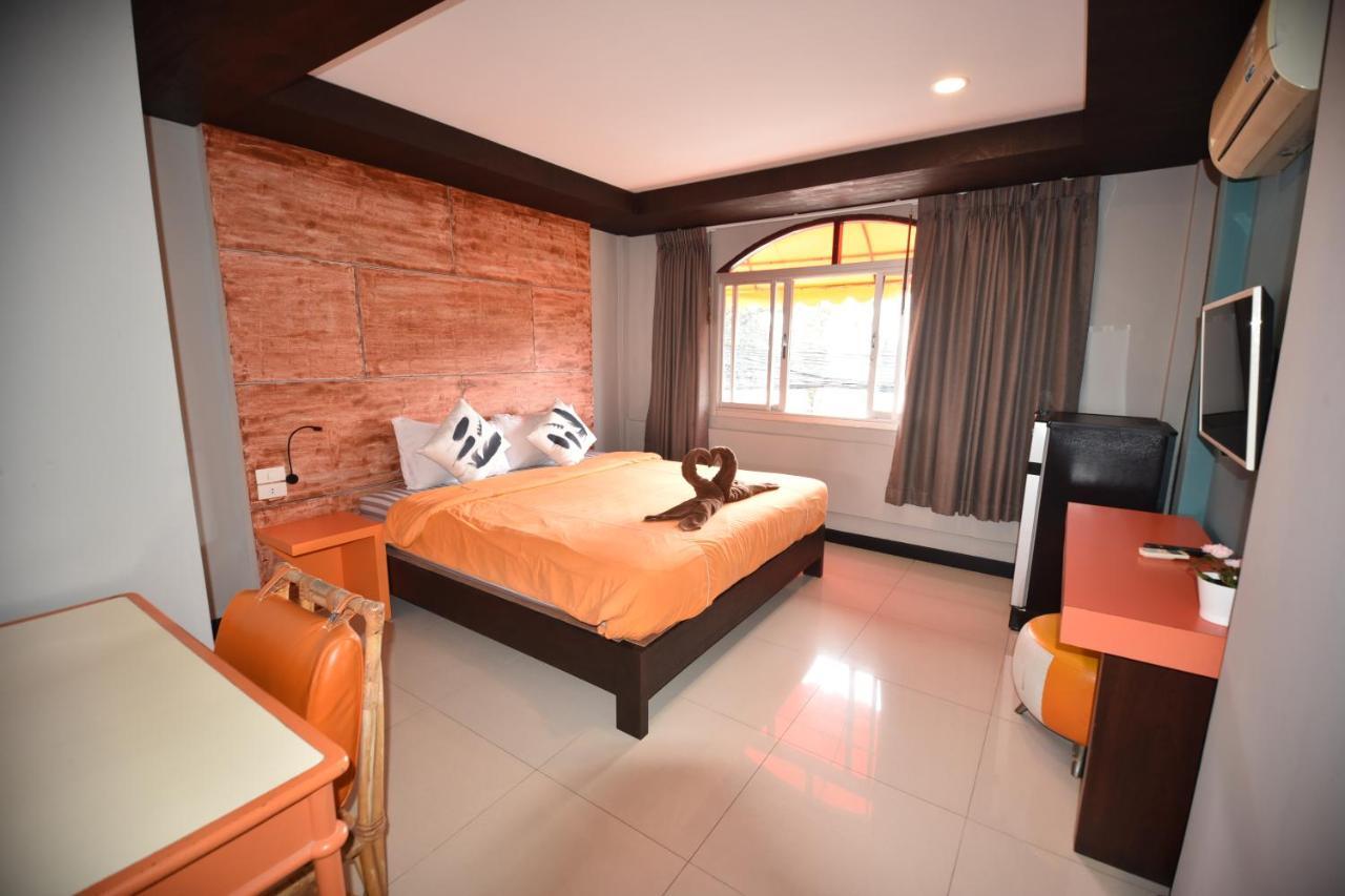 The Palm Delight Lodge Джомтьен Экстерьер фото