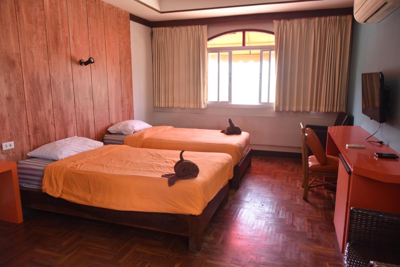 The Palm Delight Lodge Джомтьен Экстерьер фото