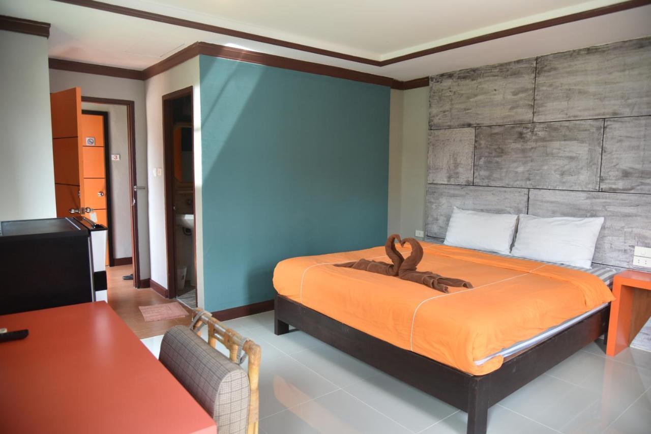 The Palm Delight Lodge Джомтьен Экстерьер фото